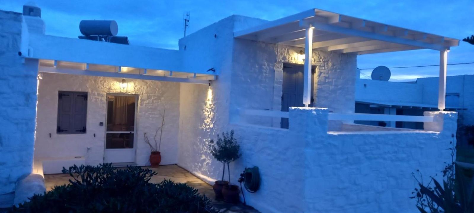 Aretousa Residence In Naoussa, Paros Екстериор снимка